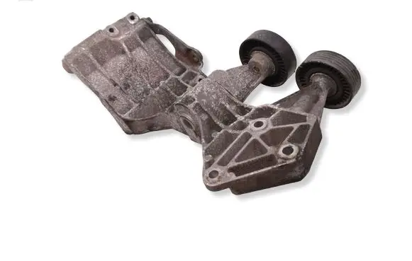 Mercedes-Benz B W245 Generator/alternator bracket A6402021040
