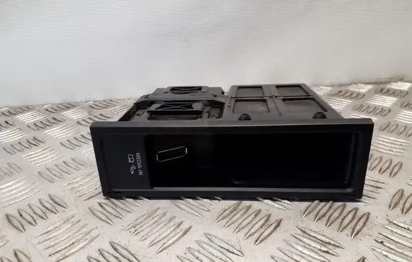 Volkswagen PASSAT B7 Head unit multimedia control 5N0035342E 5N0035341F