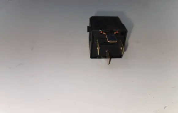 Volkswagen PASSAT B8 Other relay 4RA00779120