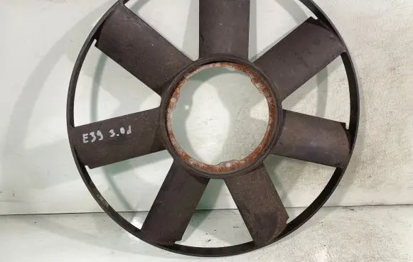 BMW 5 E39 Fan impeller 6600100000