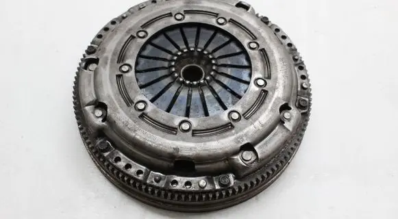 Volkswagen Golf Sportsvan Clutch set kit 04L141031