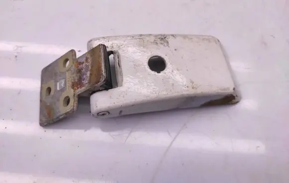Mercedes-Benz Sprinter W901 W902 W903 W904 Rear door lower hinge 9017400737