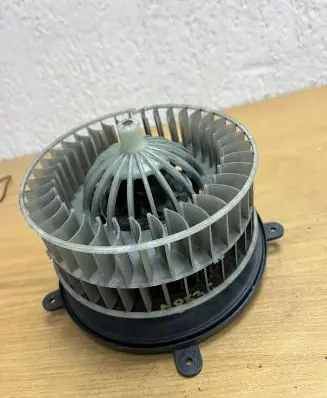 Mercedes-Benz E W210 Air conditioning (A/C) fan (condenser) 2108206210 D8536