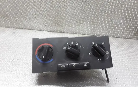 Opel Zafira A Climate control unit 30082002