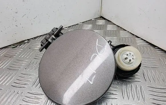 Toyota Yaris Fuel tank cap 