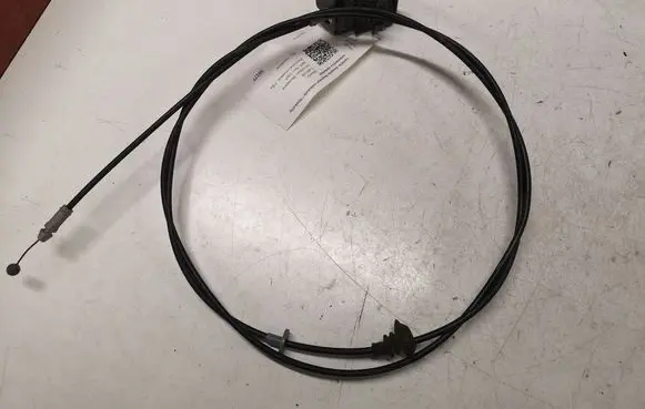 Mazda 5 Engine bonnet (hood) release handle