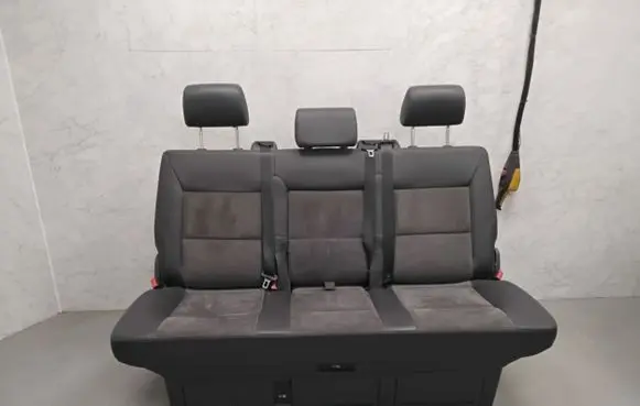 Rear seat