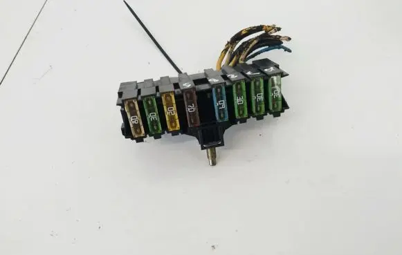 Citroen C2 Fuse box set p3g320419
