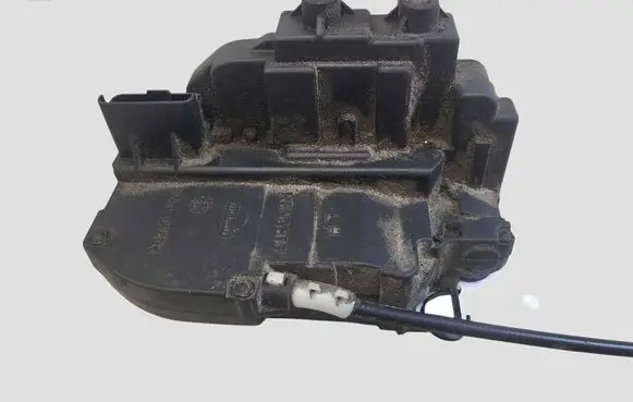Nissan Murano Z50 Front door lock (next to the handle)