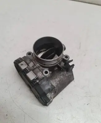 Volvo V70 Throttle valve 8692720 06W501 0281002201