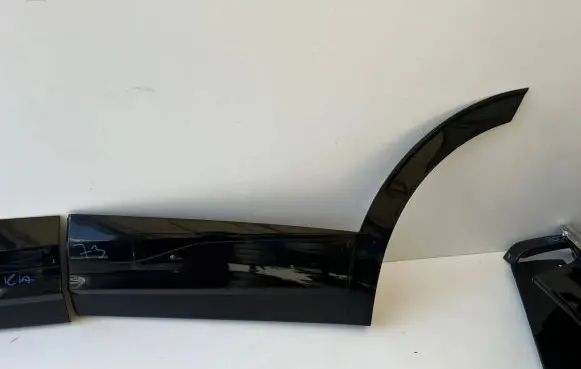KIA Sportage Front door trim (molding) 87723-R2300 87733-R2300