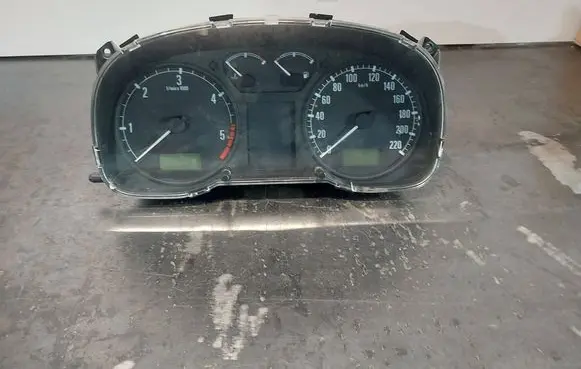 Speedometer (instrument cluster)