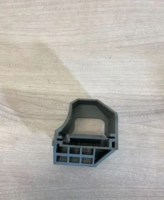BMW 1 E81 E87 Radiator mount bracket 1711780718602