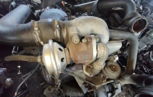 Audi A4 S4 B5 8D EGR valve 028131501e 99t288