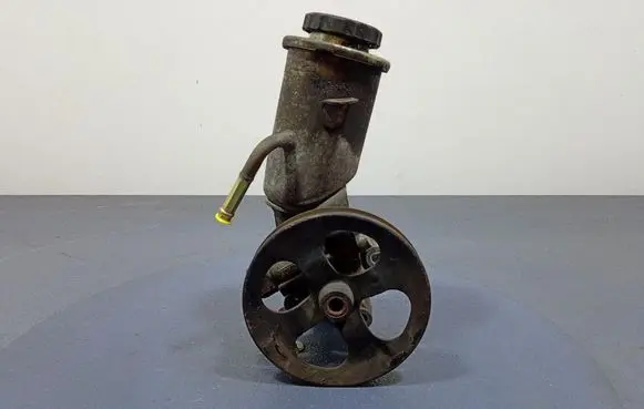 Toyota Yaris Verso Power steering pump