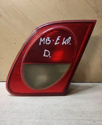 Mercedes-Benz E W210 Tailgate rear/tail lights A2108201064