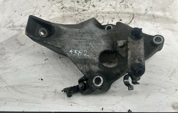 BMW 3 E90 E91 Engine mounting bracket 59280110