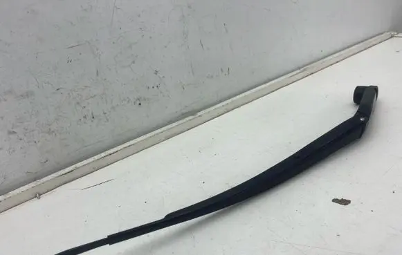 Mazda 6 Front wiper blade arm 