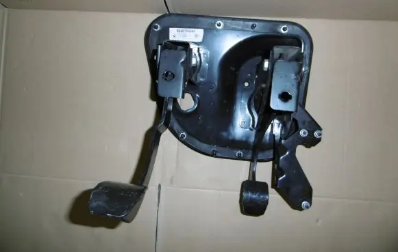 Opel Movano A Pedal assembly 8200704581