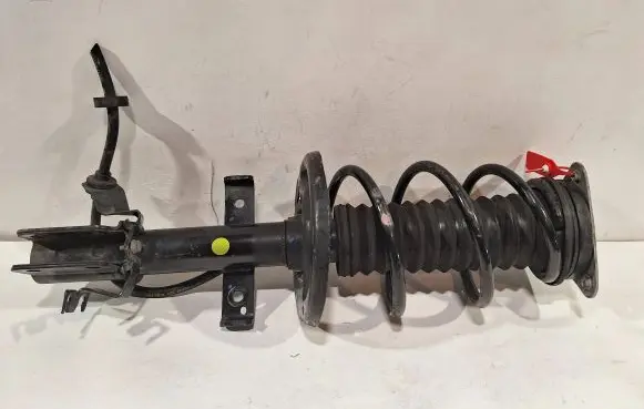 Renault Clio IV Front shock absorber/damper
