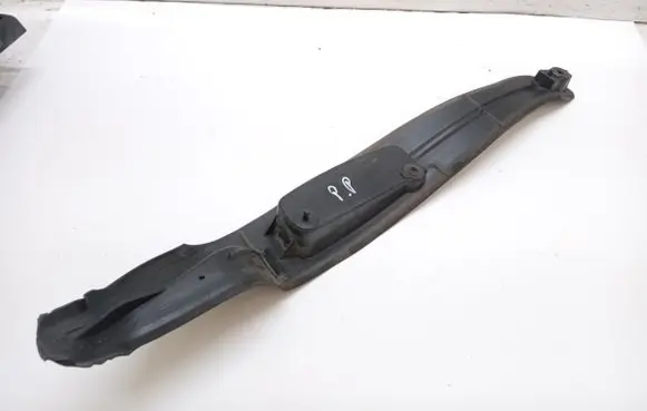 Citroen C5 Rear/tail light trim molding 9682864080