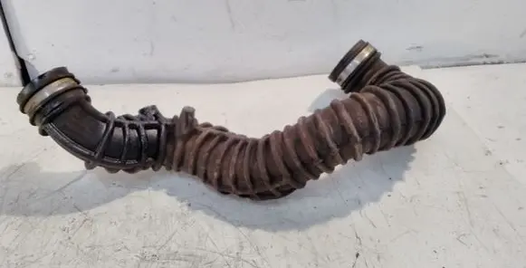 Opel Vivaro Intercooler hose/pipe 8200607746 93858731