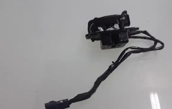 Lexus CT 200H Tailgate/trunk/boot lock/catch/latch
