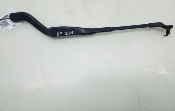 Mercedes-Benz CLS C219 Front wiper blade arm A2118201544