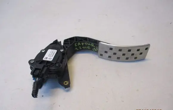 Renault Captur Accelerator throttle pedal 8200672371C