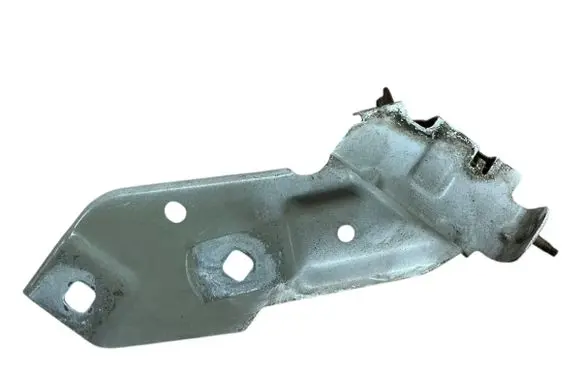 Renault Clio IV Fender mounting bracket 620431659R