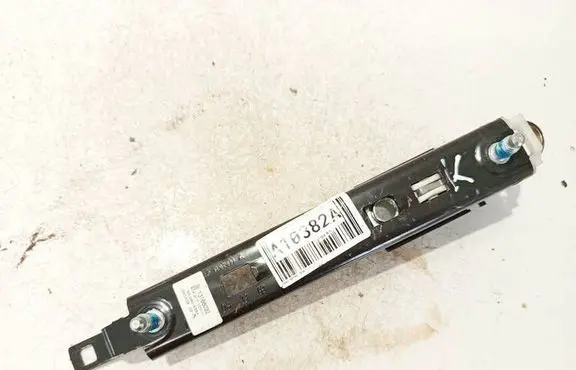 Opel Astra H Seat belt adjustment rail 13166032