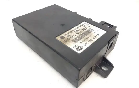 Audi A4 S4 B7 8E 8H Tow bar trailer control unit/module 8E0907383C S0004 5DS00840803