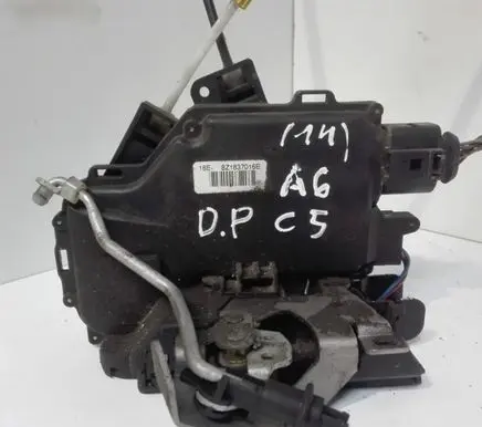 Audi A6 S6 C5 4B Front door lock 8Z1837016E