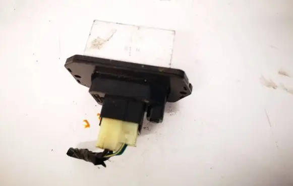 Subaru Outback Heater blower motor/fan resistor 0778001070