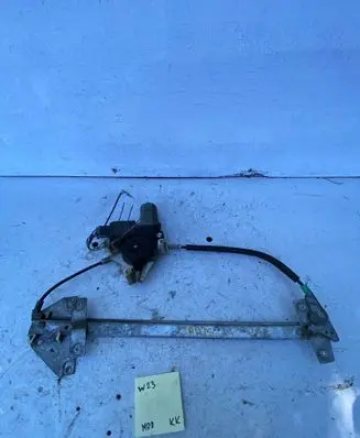Mitsubishi Carisma Front door window regulator with motor 193795100
