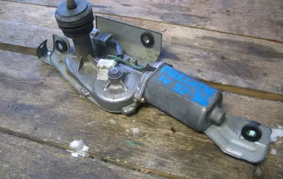 Rear window wiper motor