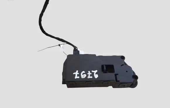 Volvo V50 Fuel tank cap lock 30716754