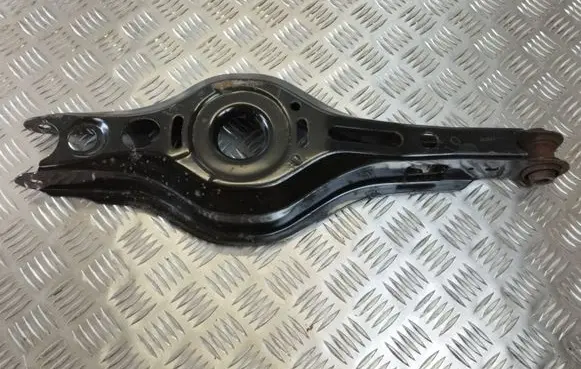 Toyota C-HR I Coil spring/strut mount 