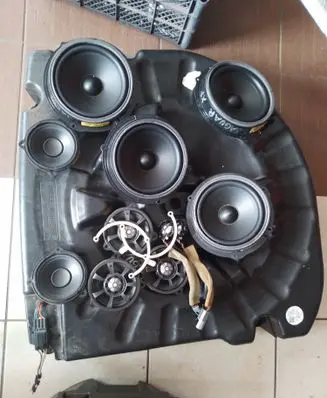 Jaguar XF X260 Subwoofer speaker 