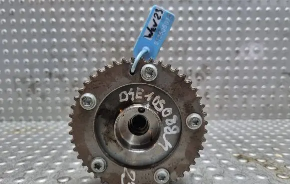 Volkswagen Golf VII Camshaft pulley/ VANOS 04E109088M
