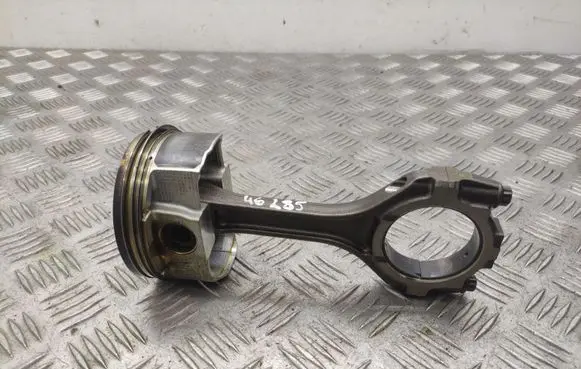 Nissan 370Z Piston with connecting rod
