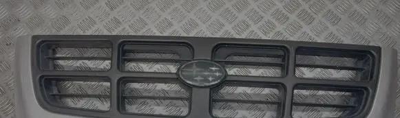 Subaru Forester SF Front bumper upper radiator grill