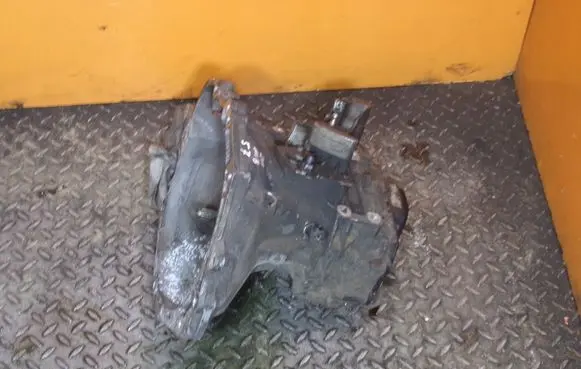 Opel Corsa E Manual 5 speed gearbox BSL374 20MB57