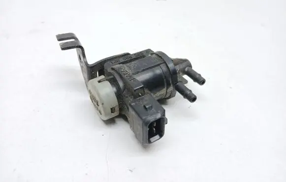 Volkswagen PASSAT B5.5 Turbo solenoid valve 1J0906283A