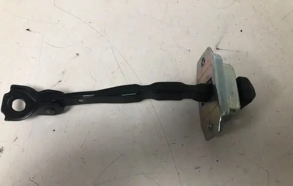 Mazda 3 III Front door check strap stopper