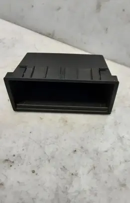 Audi Q7 4L Glove box central console 4L0863351