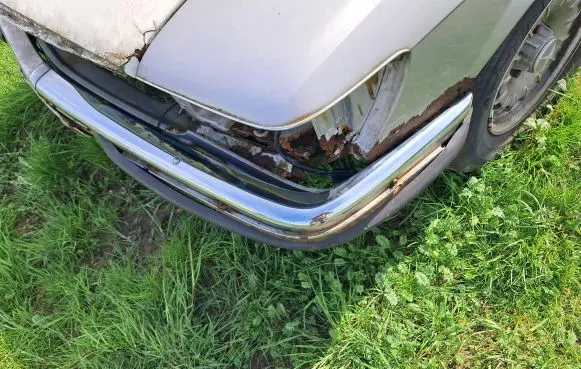 Mercedes-Benz SL R107 Front bumper cross member 1078850501