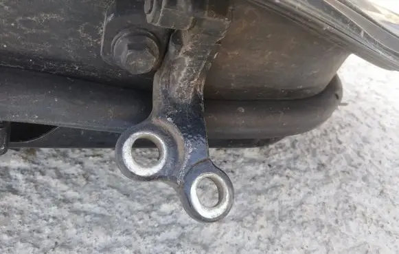 Jaguar X-Type Rear door lower hinge