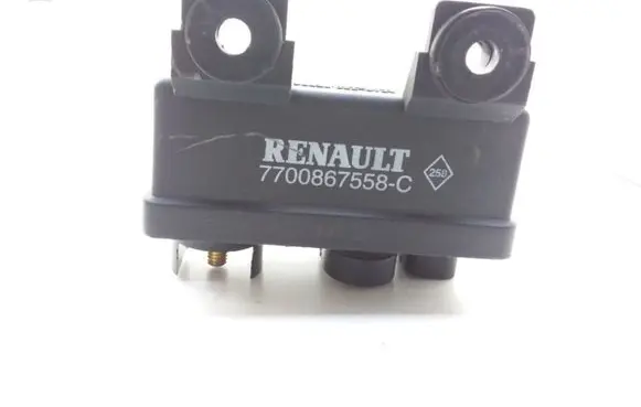 Renault Megane I Glow plug pre-heat relay 7700867558C