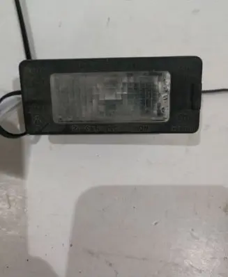 Volkswagen Touareg II Number plate light 5N0943021